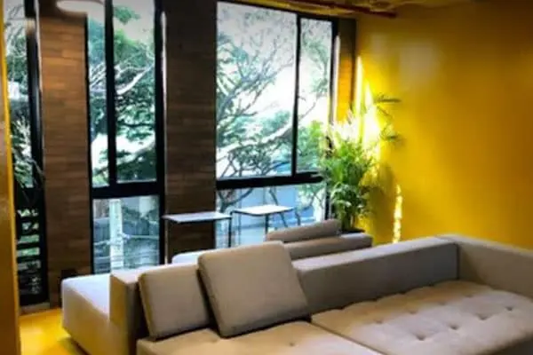 VOUS, Medellin offers the best business operational solutions and a pleasant environment for clients.